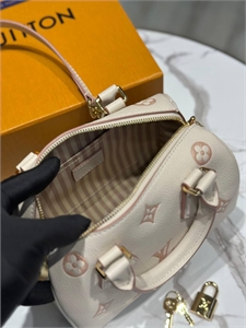 Сумка  LOUIS VUITTON 154890
