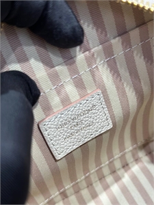 Сумка  LOUIS VUITTON 154890