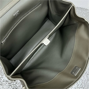 Сумка BALENCIAGA Маленькая 155177