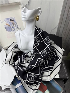 Платок CHANEL Шелк 155552