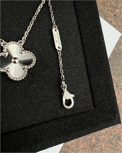 Кулон Van Cleef 156691