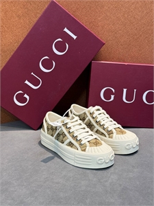 Кроссовки GUCCI 157344 - фото 354794