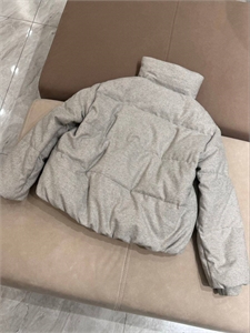 Пуховик  BRUNELLO CUCINELLI 158079