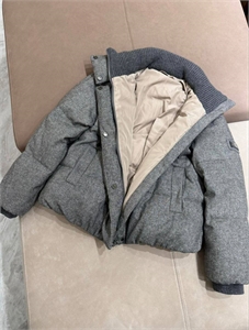 Пуховик  BRUNELLO CUCINELLI 158080