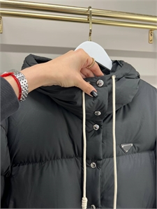 Пуховик PRADA 158124