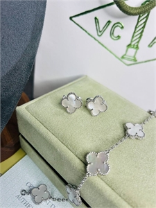 Колье Van Cleef 158376