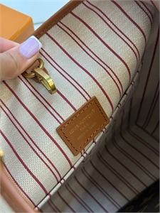 Сумка  LOUIS VUITTON 158403