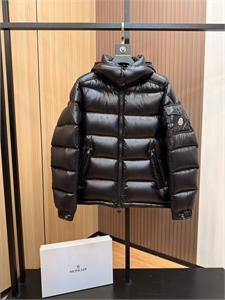 Пуховик MONCLER 158459