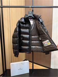 Пуховик MONCLER 158459