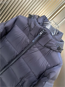 Пуховик BURBERRY 158461