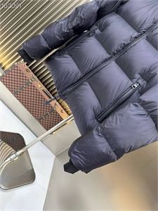 Пуховик BURBERRY 158461