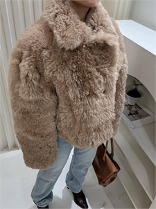 Шуба FENDI Овчина 158597