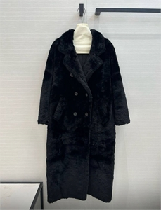 Шуба MAX MARA Овчина 158670 - фото 363575