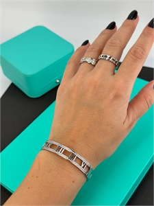 Кольцо Tiffany&Co 158710
