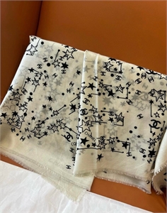 Платок CHANEL 159675