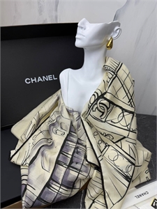 Платок CHANEL 159999