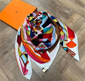 Платок HERMES 160096