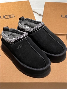 UGG 160183