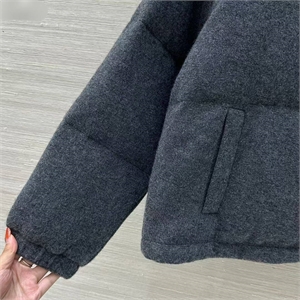 Пуховик BRUNELLO CUCINELLI 161575