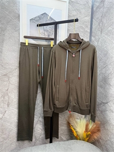 Костюм прогулочный KITON 161681