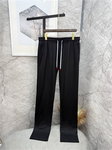 Костюм прогулочный KITON 161682