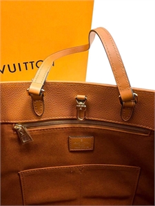 Сумка  LOUIS VUITTON 163290