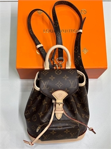 Рюкзак LOUIS VUITTON 163937