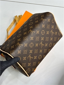 Косметичка LOUIS VUITTON 164098