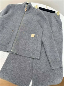 Костюм LOUIS VUITTON 164317