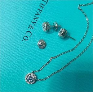 Серьги Tiffany&Co 164329