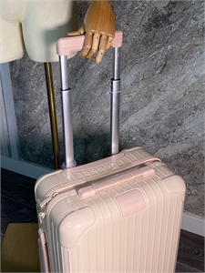 Чемодан RIMOWA 164359