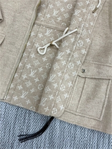 Полупальто LOUIS VUITTON 164372