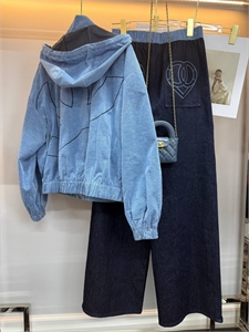 Костюм CHANEL 164379