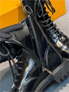 Ботинки LOUIS VUITTON 164539
