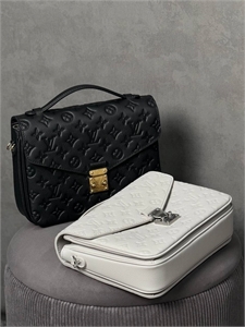 Сумка LOUIS VUITTON 164917