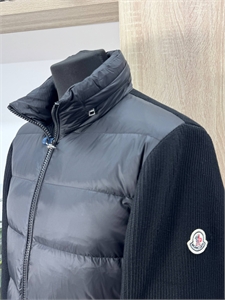 куртка MONCLER 165002