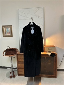 Пальто DIOR 165210