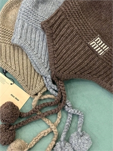 Шапка MIU MIU 165309