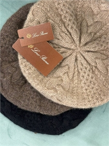 Берет LORO PIANA 165317