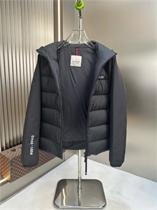 Куртка MONCLER 165572