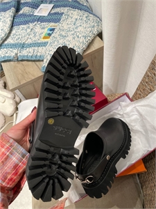 Обувь GUCCI 164986