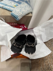 Обувь GUCCI 164986