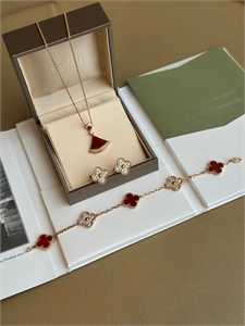 Кулон BVLGARI 165631