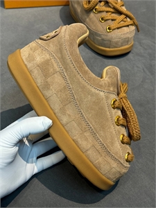 Кроссовки LOUIS VUITTON 165660