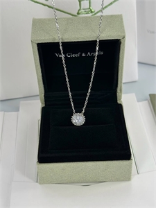 Серьги Van Cleef 165661