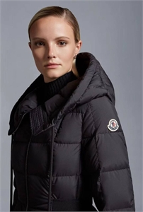 Пуховик MONCLER 165796