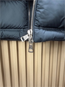 куртка MONCLER 165925