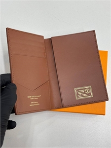 Обложка  LOUIS VUITTON 165973