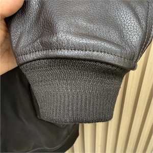 Кожаная куртка TF 165999