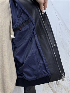 Кожаная куртка KITON 166016